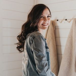 Meet your Posher, Maddie